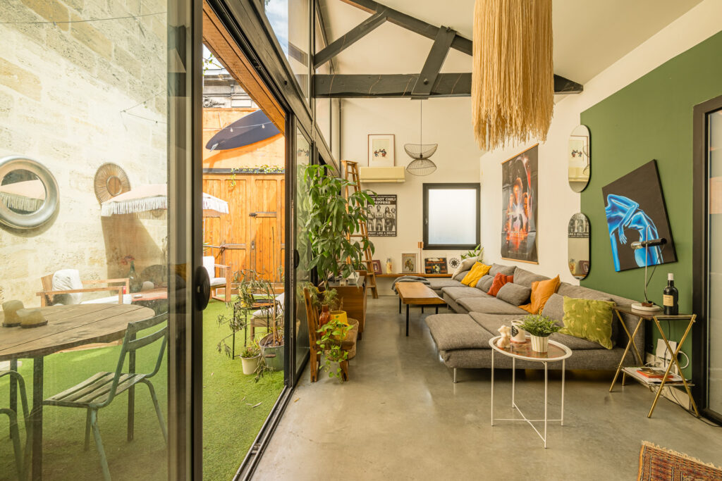 Cuisine appartement loft Bordeaux – Vert Kaki